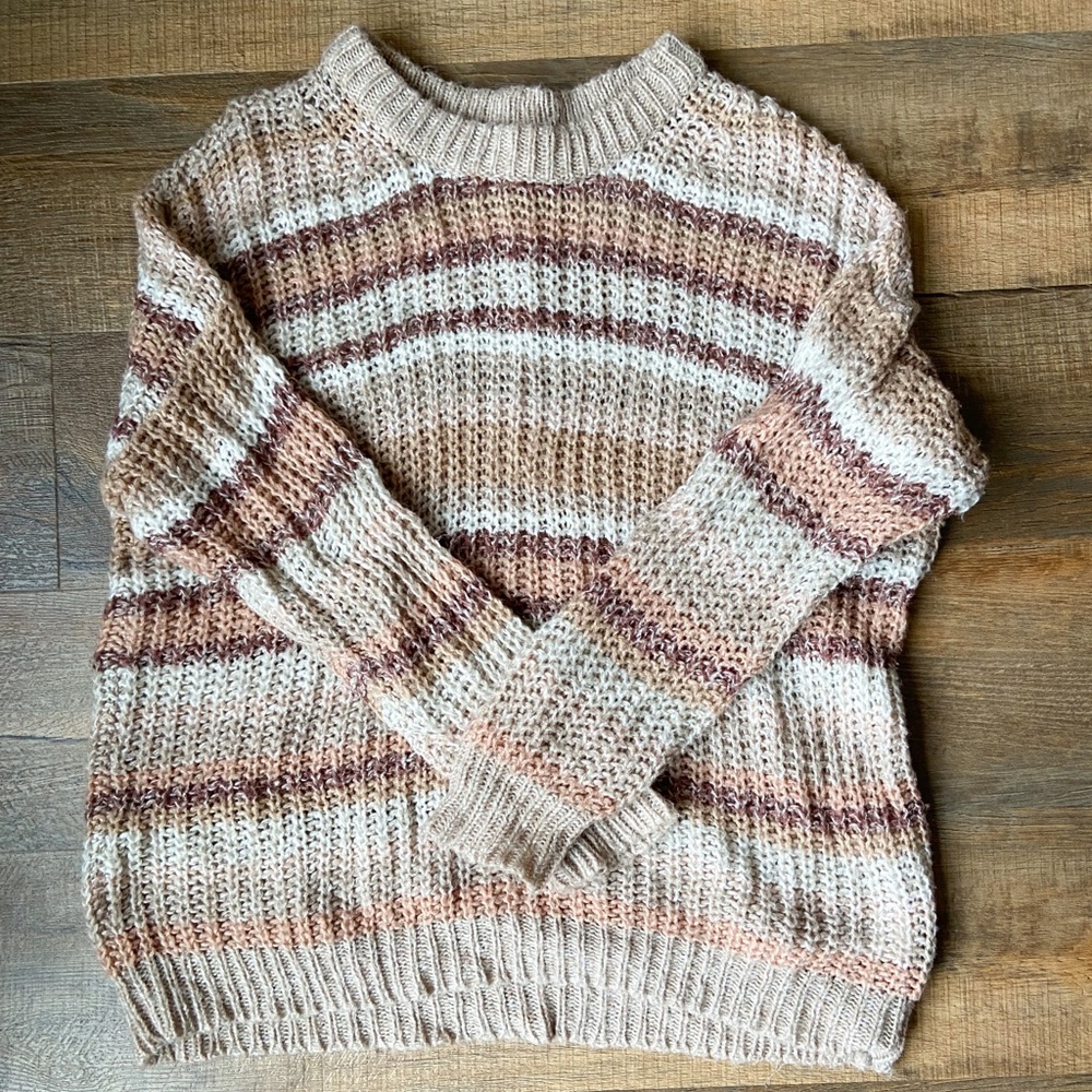 Neutral American Eagle Sweater